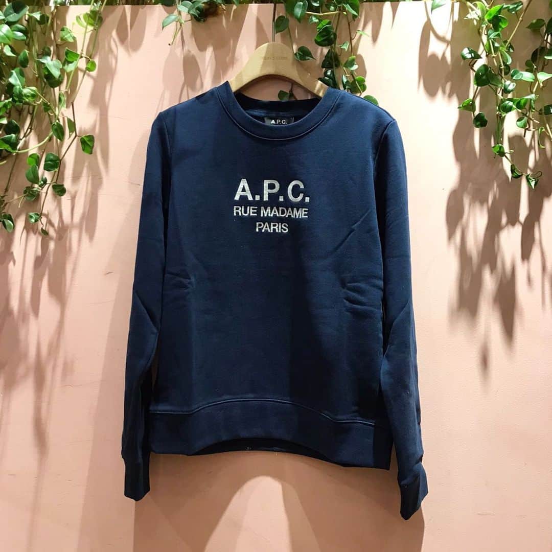 FREAK'S STORE渋谷さんのインスタグラム写真 - (FREAK'S STORE渋谷Instagram)「【A.P.C.】﻿ ﻿ 大人気のTina スウェットのご紹介です。﻿ 刺繍のロゴが可愛いく、着心地の良い柔らかな素材。﻿ ﻿ ﻿ 是非、店頭にてお試しくださいませ。﻿ ﻿ ﻿ ［item］﻿ ﻿ SWEAT TINA﻿ No.322-427-0010-0﻿ ¥24,000+tax/ @apc_paris﻿ ﻿ ﻿ #apc #apcparis ﻿ #freaksstore #freaksstore19ss ﻿ #freaksstore_shibuya_ladys ﻿」12月22日 19時51分 - freaksstore_shibuya