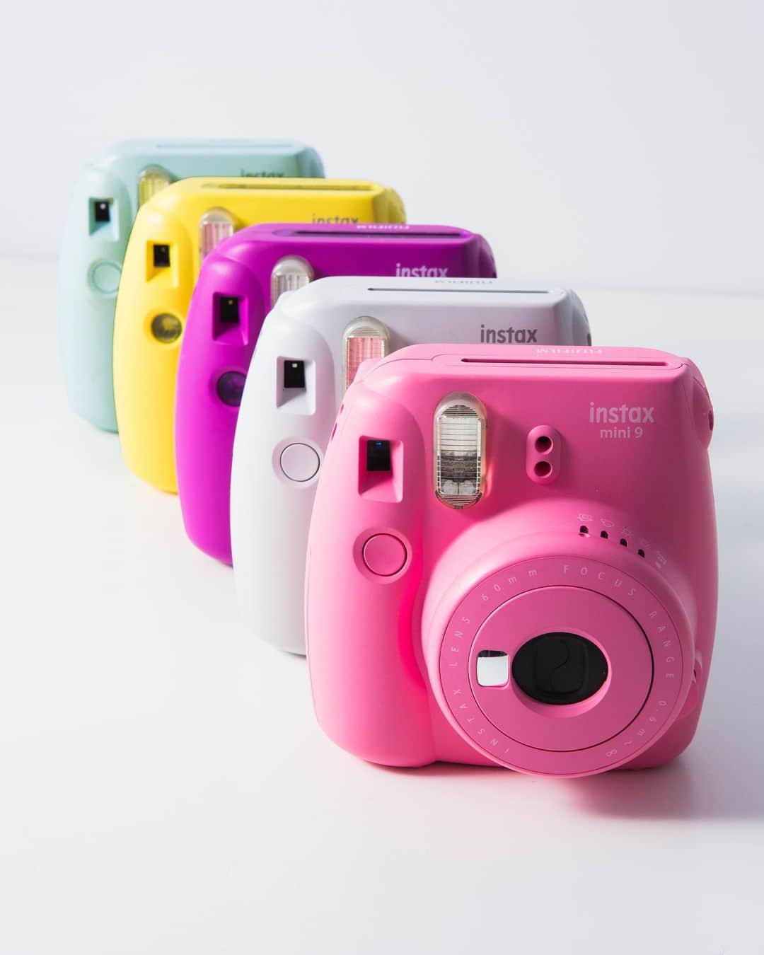 Fujifilm Instax North Americaさんのインスタグラム写真 - (Fujifilm Instax North AmericaInstagram)「Mini 9: the gold at the end of the rainbow!」12月23日 6時08分 - fujifilm_instax_northamerica