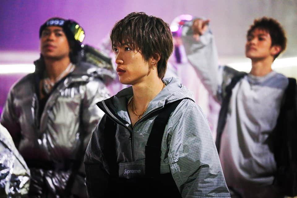 藤原樹さんのインスタグラム写真 - (藤原樹Instagram)「・ 『FULLMETAL TRIGGER』 ・ MV公開中✨ ・ ・ #THERAMPAGE #FULLMETALTRIGGER」12月22日 22時15分 - itsuki_fujiwara_official