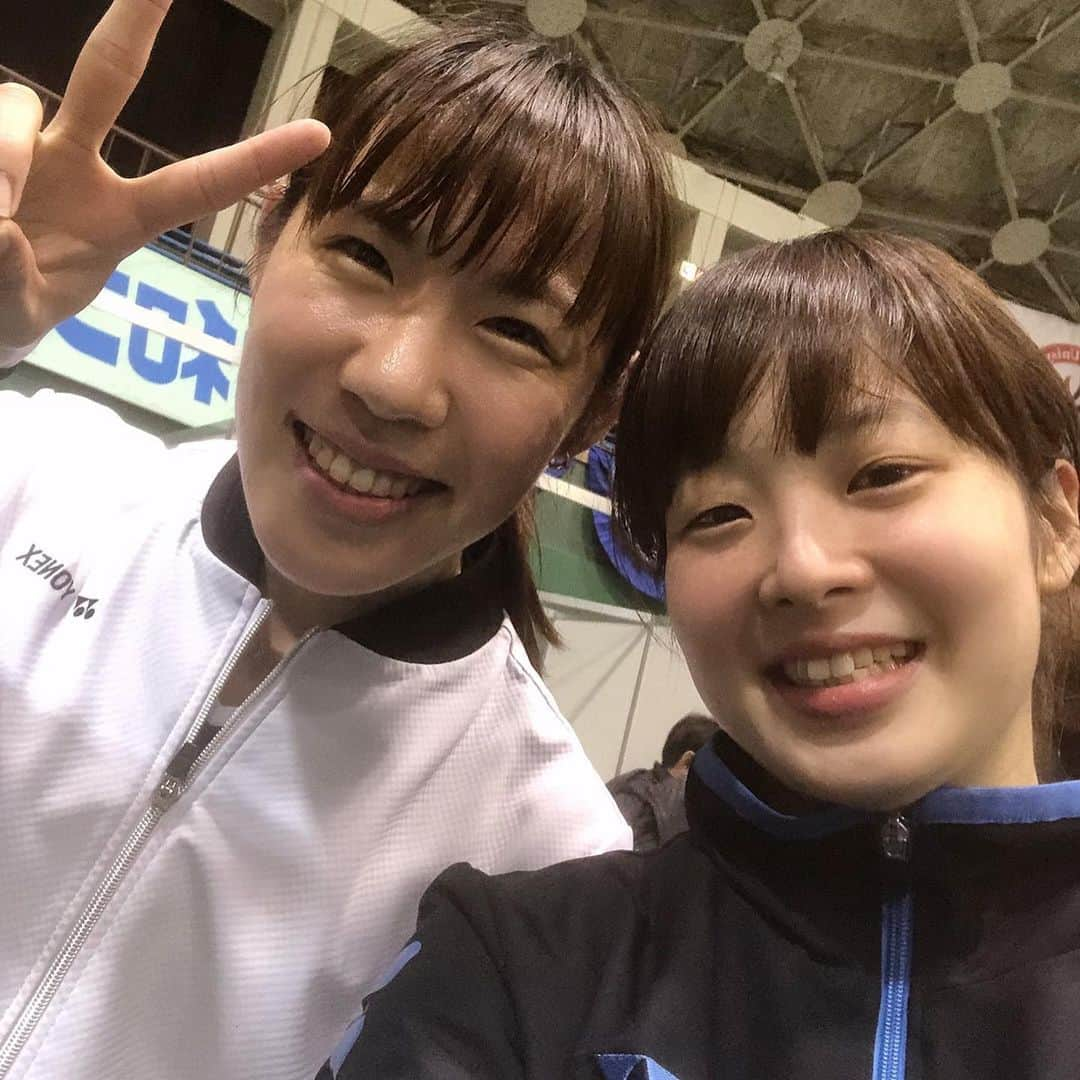 佐藤冴香さんのインスタグラム写真 - (佐藤冴香Instagram)「今年最後の試合が終わりました✨来年はもっと頑張るぞチームヨネックス✊ そして大事な仲間が今年で引退していきました😭ゆいたま😭2人がいたから辛い時も頑張れたよ！2人とも大好き❤️これからも仲良くしてね🥺❤️ 三谷はずっとナショナルで一緒に戦ってきて良きライバルで可愛い後輩でした😊 りらちゃんはいつも可愛いなぁーって思ってて最後に一緒に写真取れて幸せ❤️ 栗原さんはお姉ちゃんのように仲良くしてもらってシングルスもダブルスもミックスもできちゃう偉大な先輩でした☺️✨ 皆さん本当に現役生活お疲れ様でした✨ #チームヨネックス#来年は優勝するぞ#橋本由衣#新玉美郷#川島里羅#三谷美菜津#栗原文音#みんな引退寂しい#現役生活お疲れ様でした」12月22日 22時55分 - sayaka3329