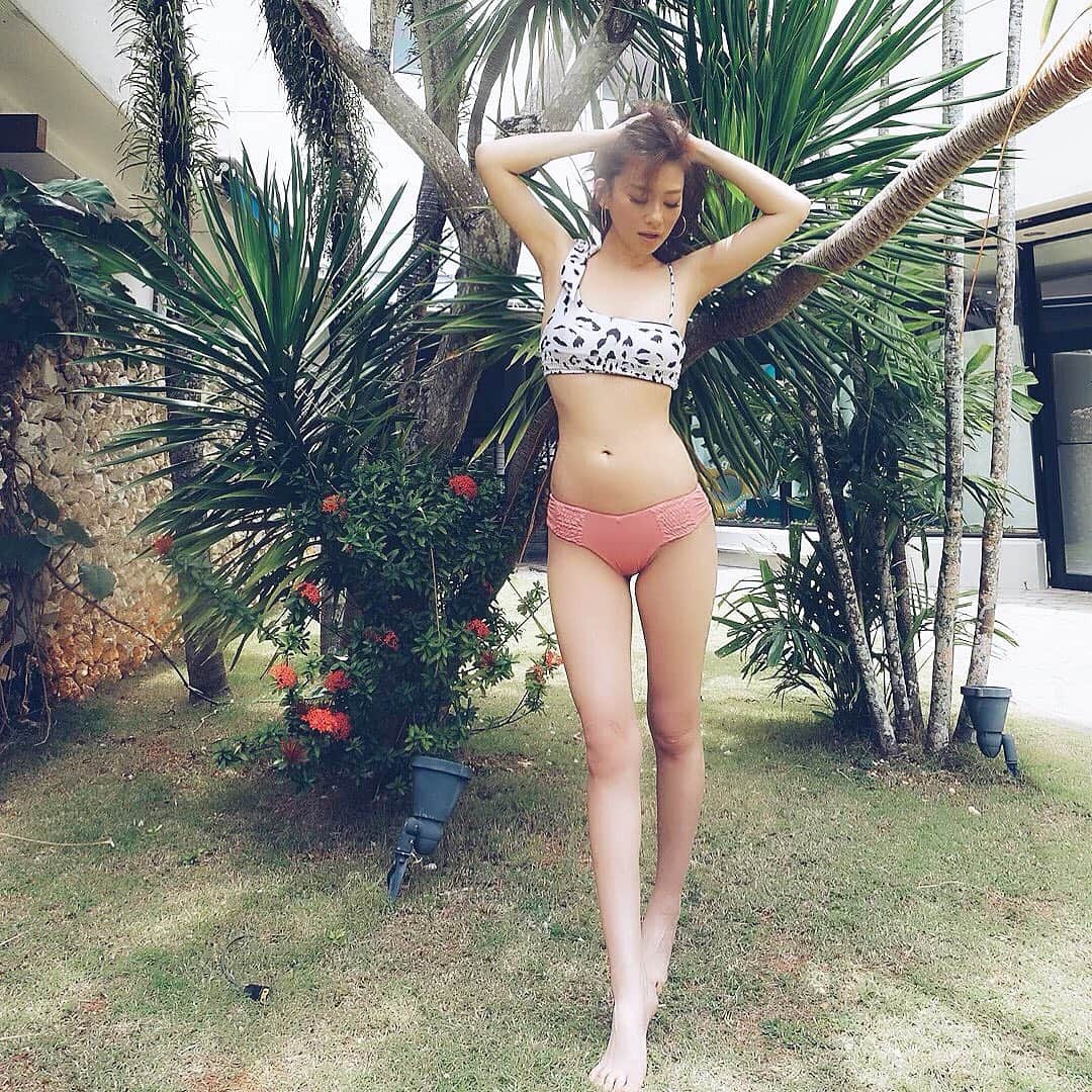 長谷川唯さんのインスタグラム写真 - (長谷川唯Instagram)「・ ・ 素敵なビキニを着るために素敵bodyにする🧡🤍 ・ ・ #bodymake #bikinigirl #bikini #ビキニ #alexiastam」12月22日 23時23分 - yuihasegawa