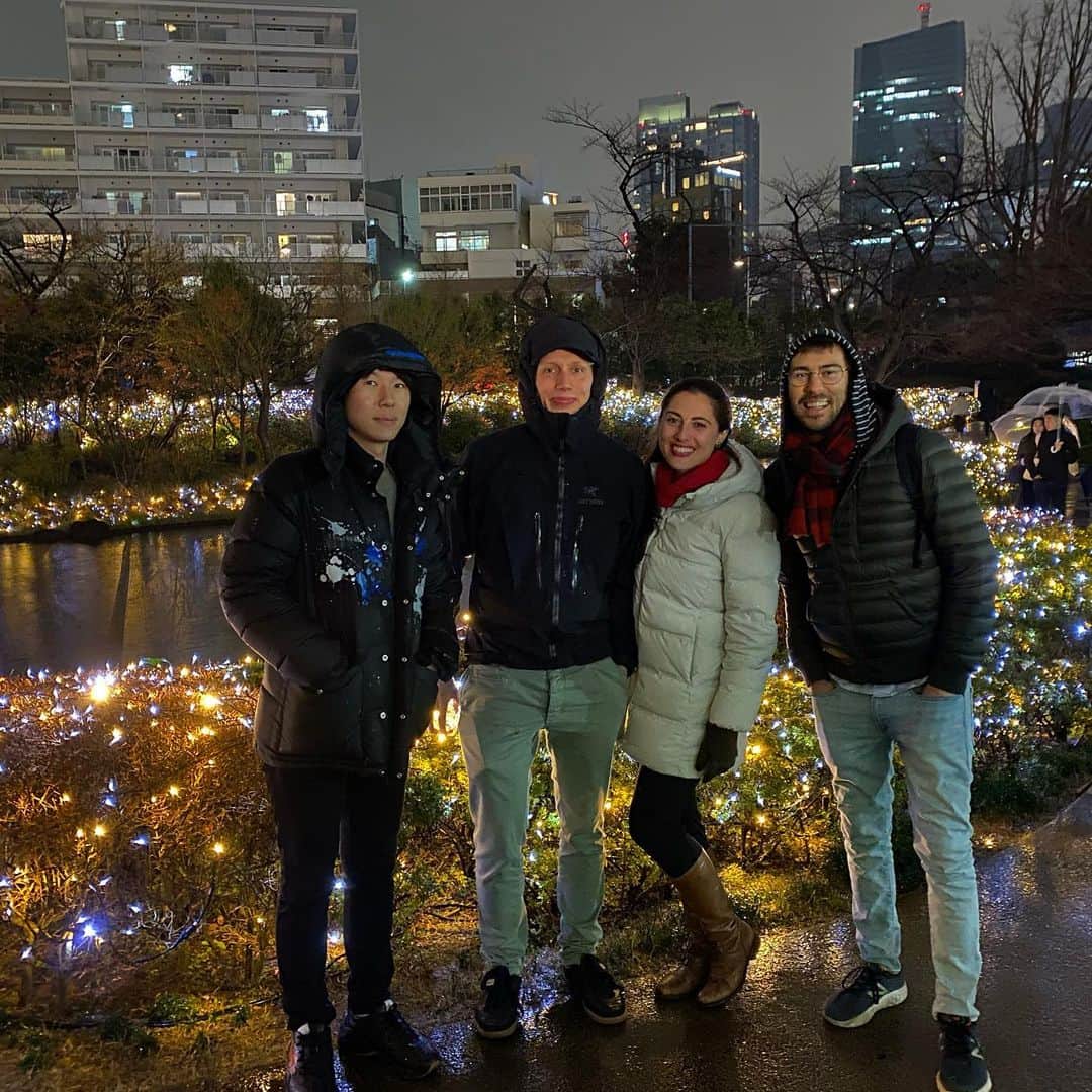 古市憲寿さんのインスタグラム写真 - (古市憲寿Instagram)「友達と東京の光を探す旅。」12月22日 23時44分 - poe1985