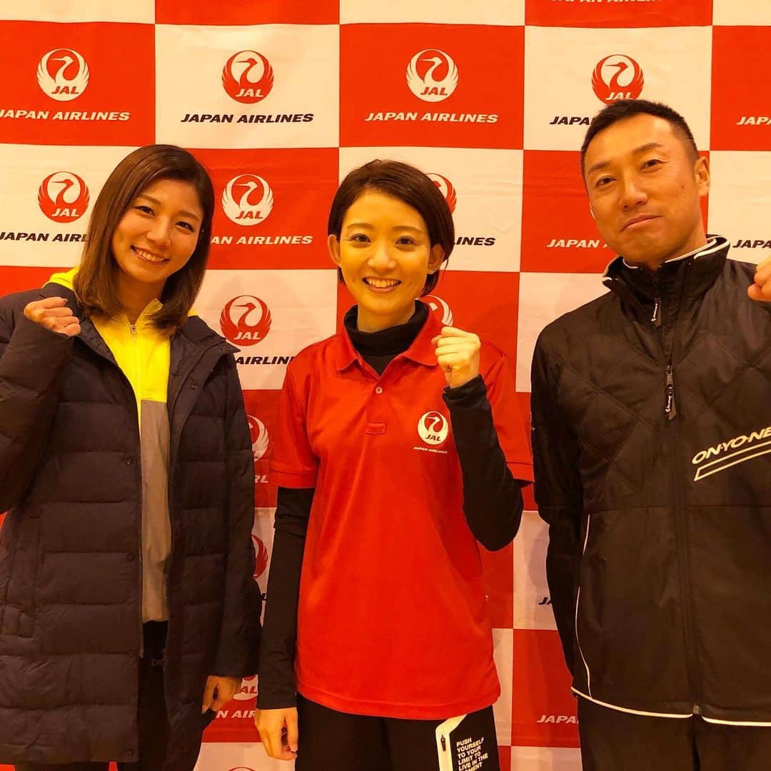 渡辺俊介のインスタグラム：「#スポーツ能力測定会  #JAL #バランス対決 #青木愛 さん #まきえみ さん」