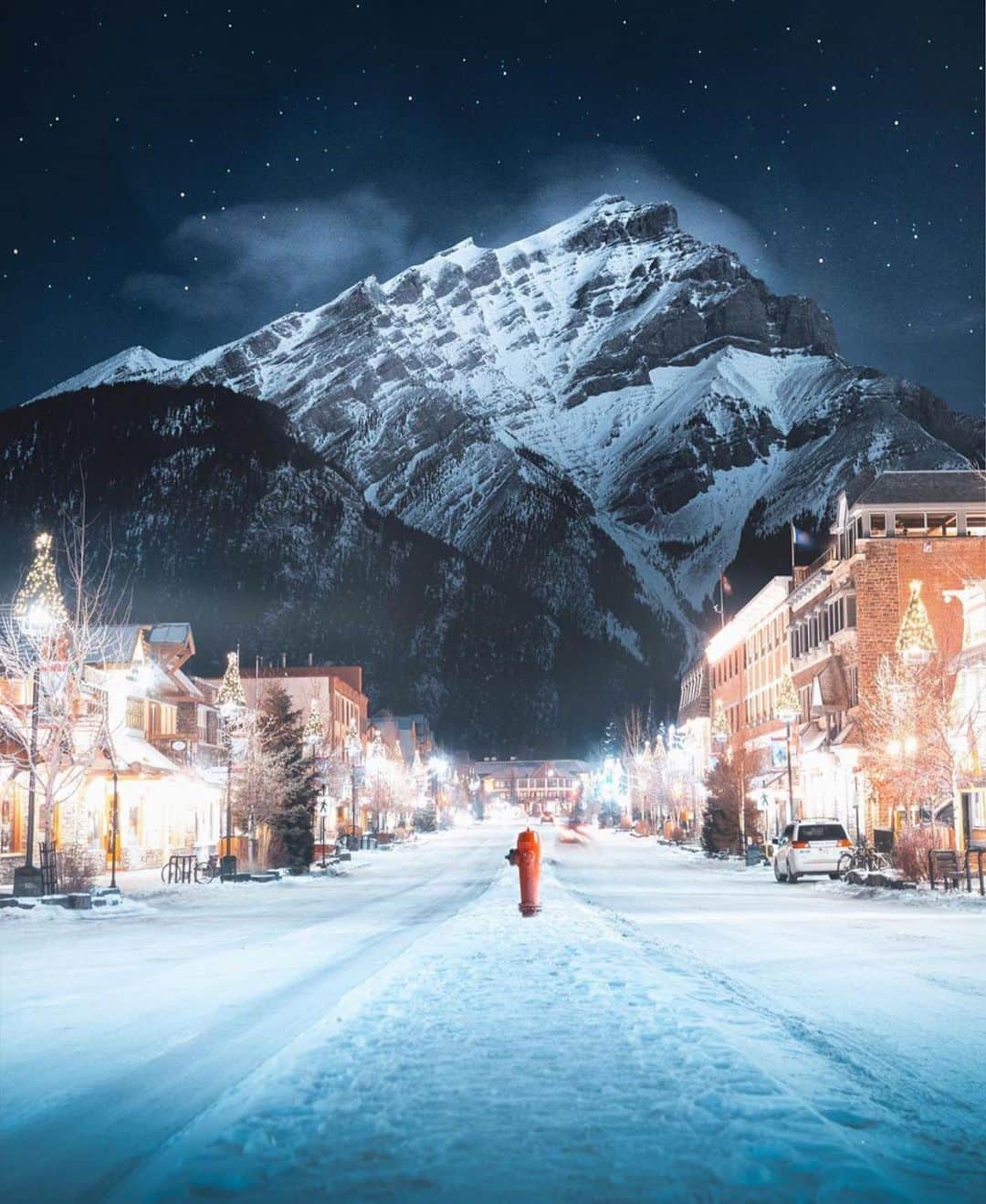 Wonderful Placesさんのインスタグラム写真 - (Wonderful PlacesInstagram)「Winter in Banff - Alberta ✨💙💙💙✨ . Pictures by ✨✨@joemackin✨✨ #wonderful_places for a feature 💙❄️」12月23日 1時37分 - wonderful_places