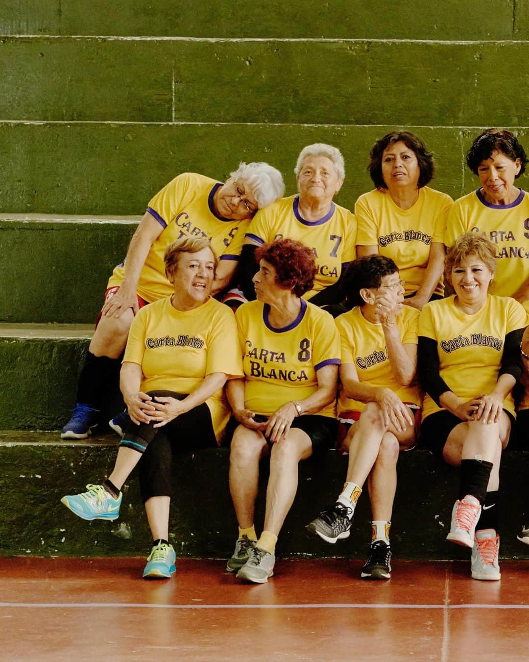 NIKEさんのインスタグラム写真 - (NIKEInstagram)「“When we started to play we were in elementary school, we must’ve been around 12 years old. And well, we’re still together.” - Adela  Meet Hoops Abuelas, a crew of 16 women proving the only number that really matters is the one on your jersey. Hailing from Orizaba, Mexico, the team has been playing since 1952, and credits their skills, values, and sisterhood for keeping them strong for the past 67 years. #JustDoIt ⠀  Watch “In Good Company: Hoops Abuelas” on @nikewomen’s IGTV. ⠀ 🎥: @changeme2012 📸: @asdavidelliott」12月23日 2時01分 - nike