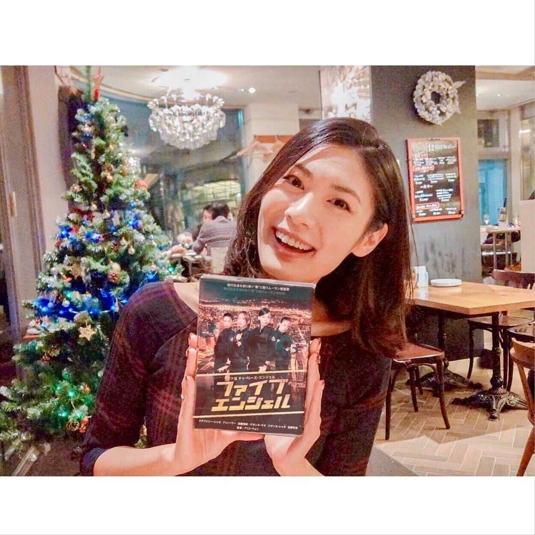 加藤侑紀のインスタグラム：「プロデューサーの大和田さんから直々に、フライングゲット🤩❗ ・ 謝謝製作人親自提早拿給我🤩❗ ・ ・ #dvdbox #フラゲ #フライングゲット #炫耀 #見せびらかしちゃお #台湾 #台灣 #formosa #日本 #ハーフ #混血兒 #女優 #演員 #actress #日本語 #日文 #中国語 #中文」