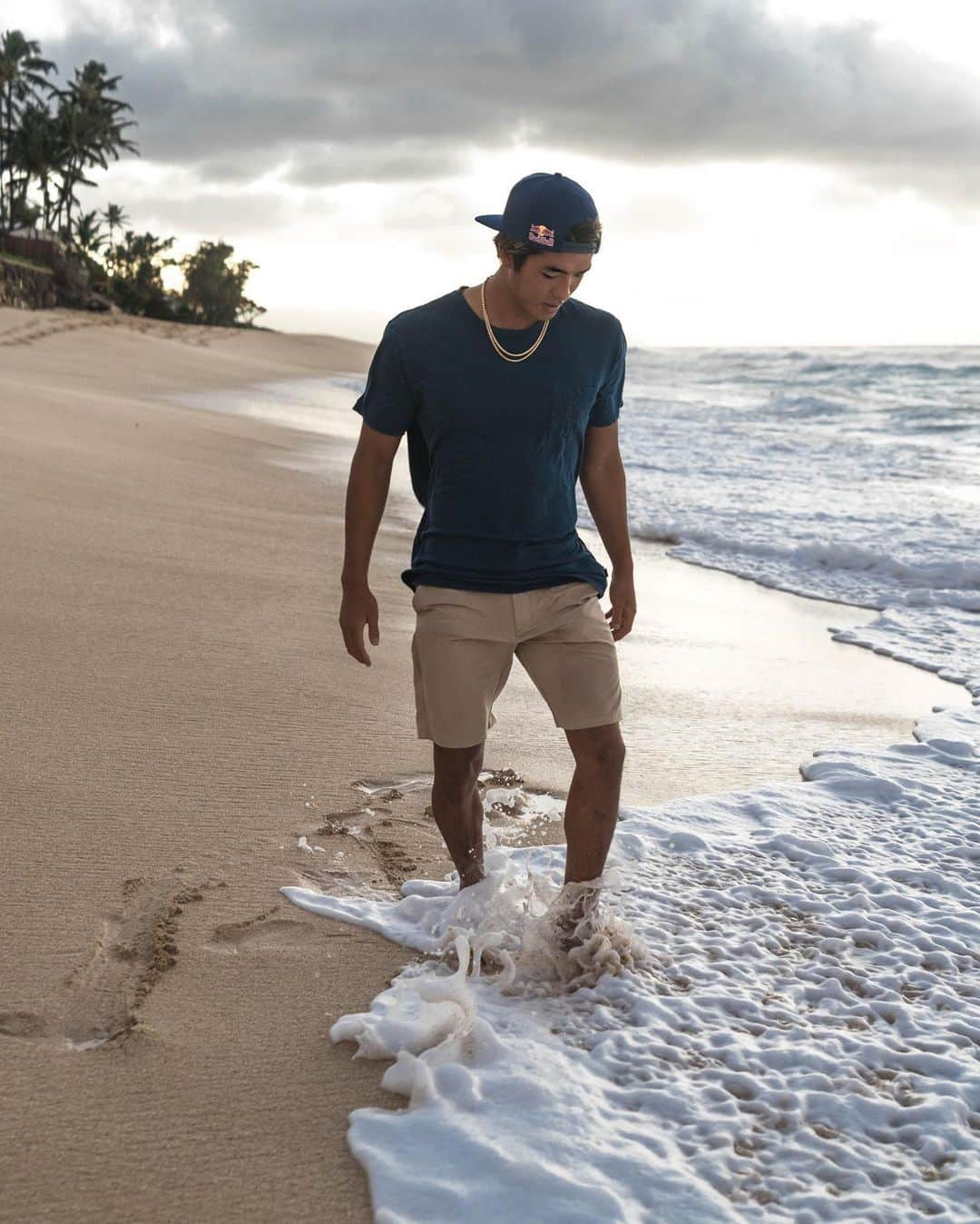 五十嵐カノアさんのインスタグラム写真 - (五十嵐カノアInstagram)「I’m going to miss waking up to the sounds of the waves and watching sunsets on the beach 😭 @Quiksilver」12月23日 3時41分 - kanoaigarashi