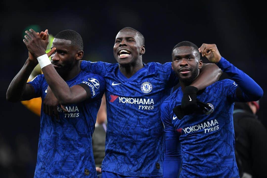 チェルシーFCさんのインスタグラム写真 - (チェルシーFCInstagram)「The boys. 😃 @ToniRuediger @KurtZouma @FikayoTomori #CFC #Chelsea」12月23日 4時07分 - chelseafc