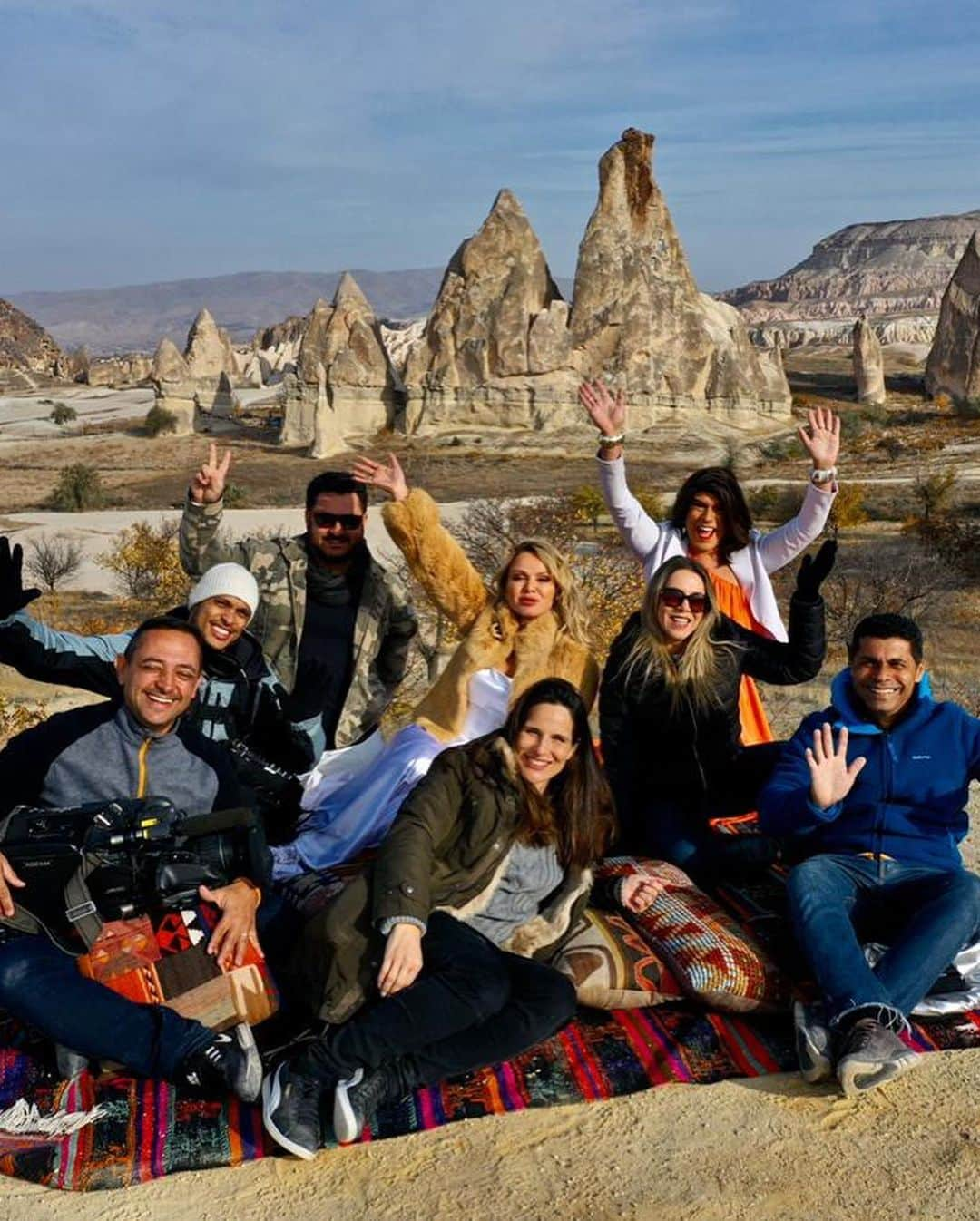 Eliana Michaelichin Bezerraさんのインスタグラム写真 - (Eliana Michaelichin BezerraInstagram)「“Viajar é investir em cultura, saúde e felicidade”. Obrigada a minha equipe querida! Vcs são demais!! Viva!」12月23日 7時34分 - eliana