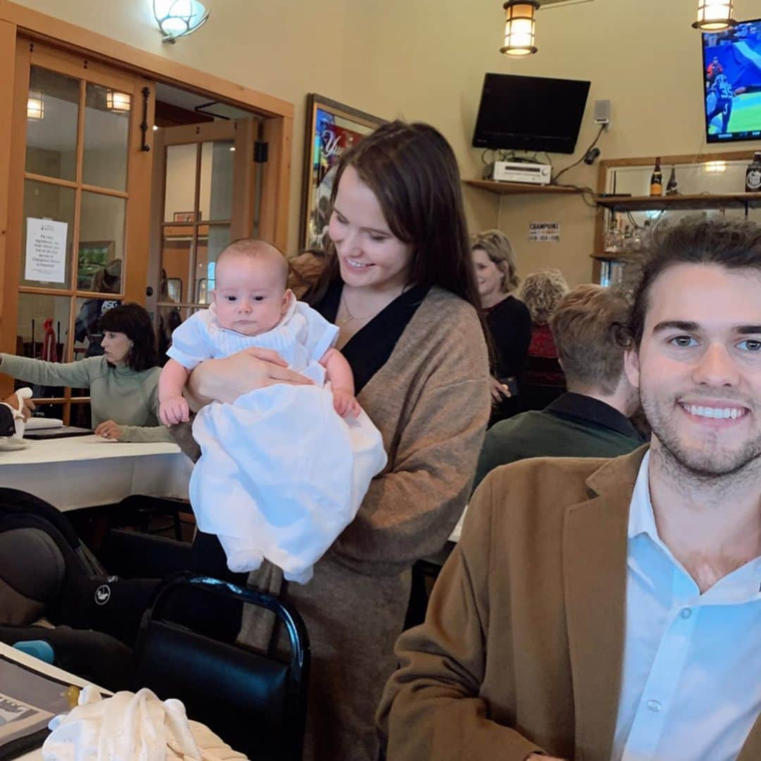 コリー・ロバートソンさんのインスタグラム写真 - (コリー・ロバートソンInstagram)「Today we celebrated John Shepherd’s baptism at the church @marykaterob grew up in. This little guy was so sweet! Look at him holding @realwilliebosshog hand in the 2nd pic 🥰 We all grew up in different denominations or non-denominations with different traditions and expressions of faith, but the thing of importance is that we all serve the same God. We are all followers of the same savior, Jesus Christ. I can’t think of a better way to celebrate this season when He, the one who is God and was with God from the beginning, came to earth as a baby than to commit the lives of our babies to Him. #merrychristmas」12月23日 7時41分 - bosshogswife