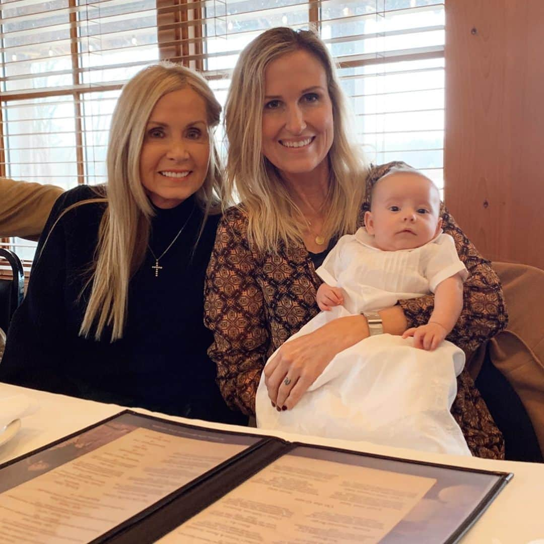 コリー・ロバートソンさんのインスタグラム写真 - (コリー・ロバートソンInstagram)「Today we celebrated John Shepherd’s baptism at the church @marykaterob grew up in. This little guy was so sweet! Look at him holding @realwilliebosshog hand in the 2nd pic 🥰 We all grew up in different denominations or non-denominations with different traditions and expressions of faith, but the thing of importance is that we all serve the same God. We are all followers of the same savior, Jesus Christ. I can’t think of a better way to celebrate this season when He, the one who is God and was with God from the beginning, came to earth as a baby than to commit the lives of our babies to Him. #merrychristmas」12月23日 7時41分 - bosshogswife