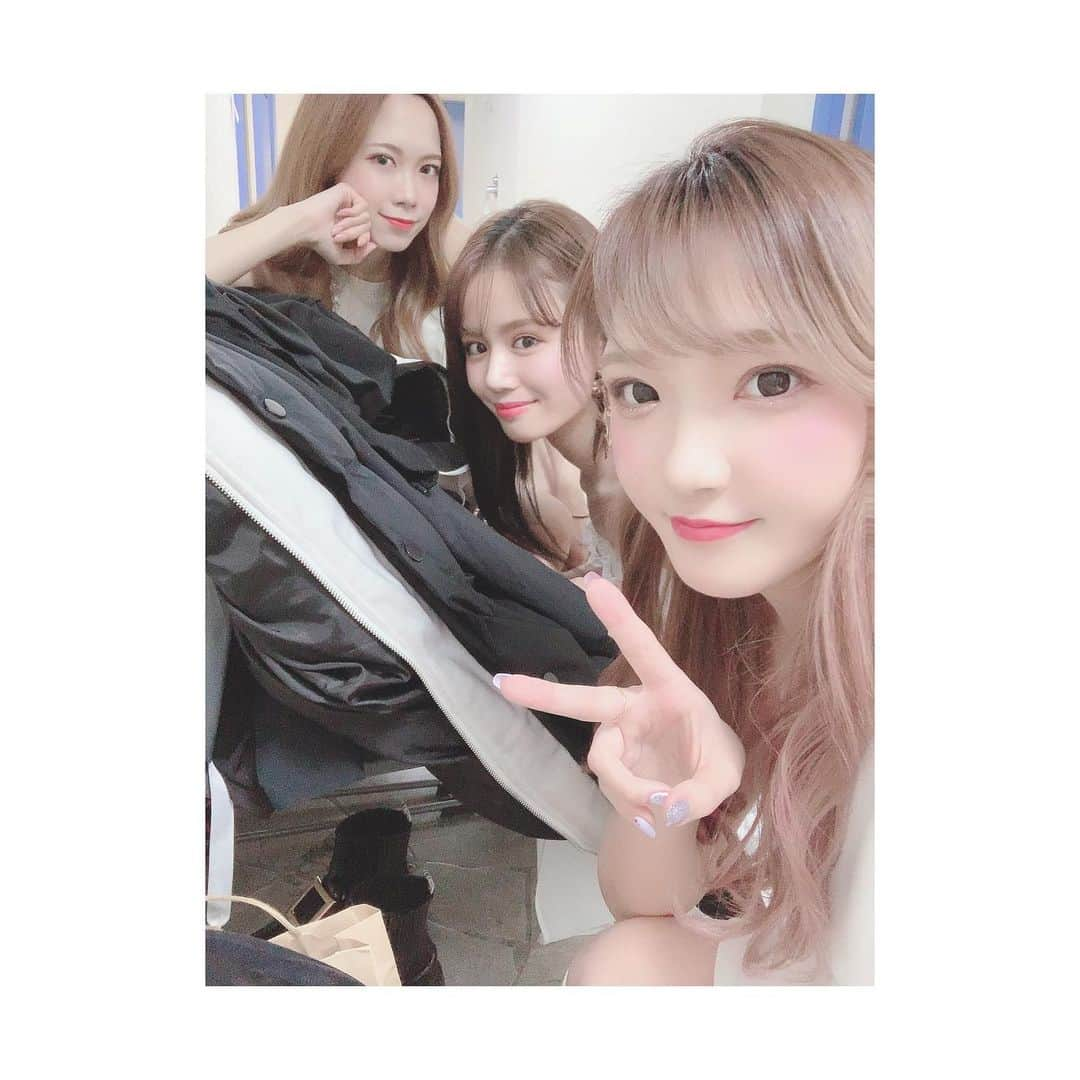 大本梨帆さんのインスタグラム写真 - (大本梨帆Instagram)「ダンスイベントに出演しました♡︎ 大好きなFeel Special💓✨✨ #followme #tagsforlikes #like4like #l4l #tflers #instagood  #selfie  #japanesegirl #japan #youtube  #팔로우 #팔로미 #일본 #女孩子 #ちぇご  #twice #awice #sana #momo #jeongyeon #feelspecial #사나 #모모 #정연」12月23日 9時34分 - riho1129____