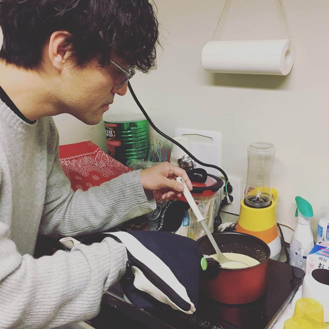 ISEKIさんのインスタグラム写真 - (ISEKIInstagram)「ポーチセット (ワッペン、缶バッチ付き)  ワッペン、缶バッチはご自身でカスタマイズできるようになってます👍  写真2枚目の様な鍋つかみとしては使用しないように😆」12月23日 16時13分 - iseki_official