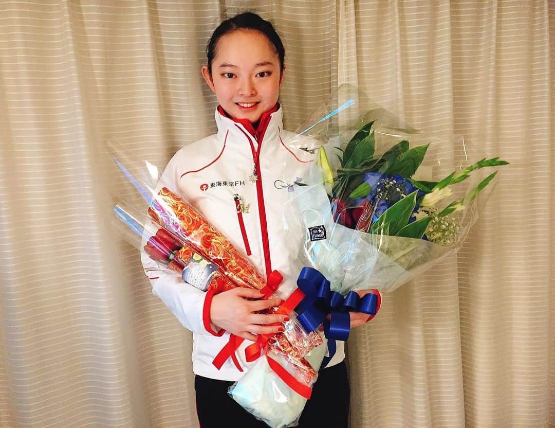 大庭雅のインスタグラム：「全日本フィギュアスケート選手権2019⛸ 応援ありがとうございました✨ ・ 広い会場でたくさんのお客さんに見守って頂き 本当に楽しかったです💃 ・ たくさんのメッセージ、プレゼントお手紙も読みました。 ・ 優しいお言葉ばかりで改めて幸せ者だと感じました✨ ・ 本当に皆様が私の演技を好きでいてくれて そしてタイタニックを楽しみにしてくれてたのがわかって 嬉しくて、、、😢✨ ・ 今年の試合はおわりましたが年明けにも試合が 残っているので今シーズンあと少し頑張ります✊ ・ #全日本選手権2019 #東海東京FH #東海東京証券」