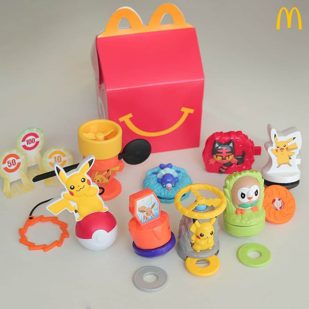 McDonald's Philippinesのインスタグラム：「Get ready to catch ‘em all! Get a Pokémon toy in every Happy Meal. Order now via McDelivery!  Are you a Pokémon fan? Let us know below.」