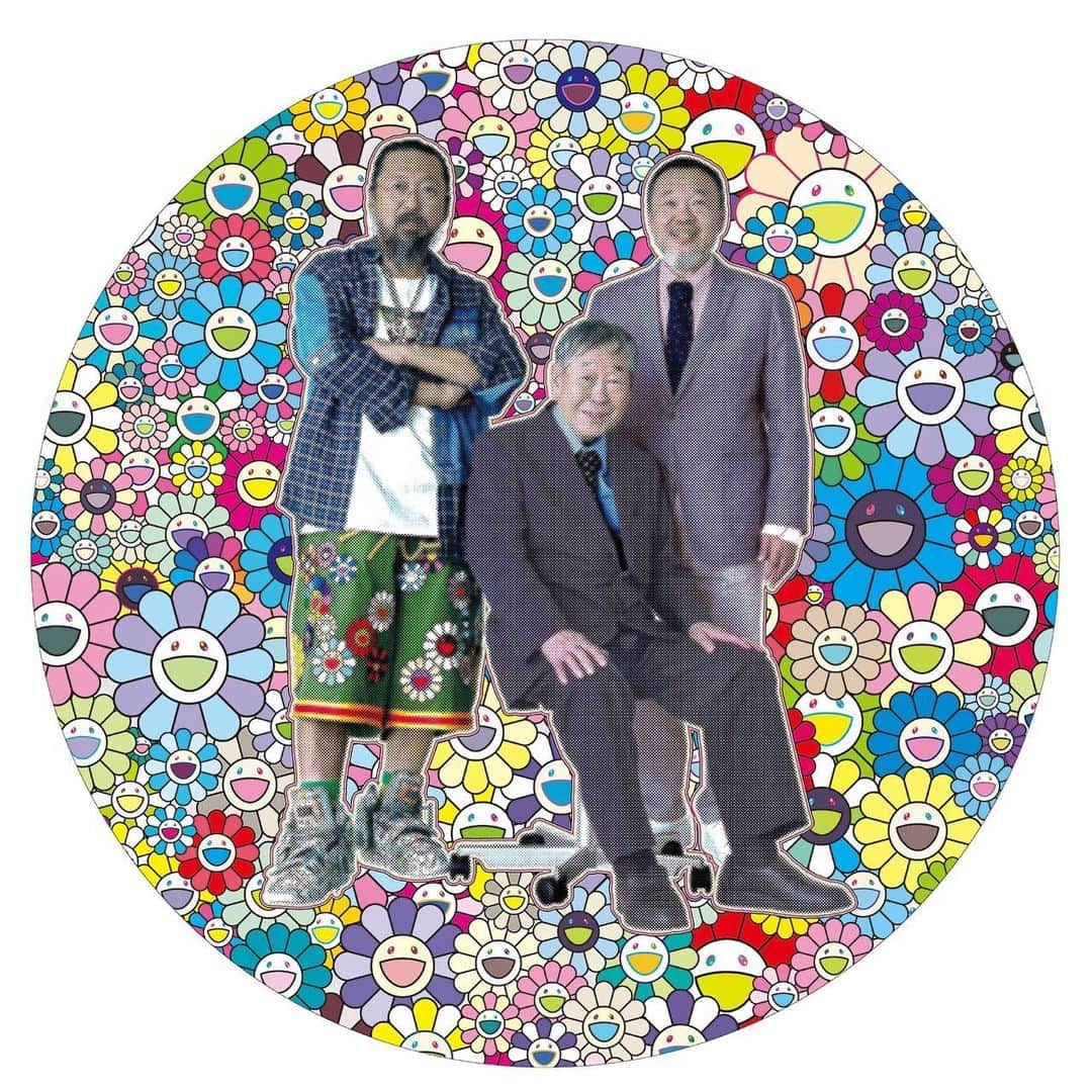 村上隆さんのインスタグラム写真 - (村上隆Instagram)「Rhapsody of a Foolish Family: Fukujuro, Takashi, and Yuji Murakami is a three-person show featuring a father and his two sons. “Family” signifies the interpersonal narrative structure in which a fertile couple pair up and have children they subsequently may or may not manage to raise, inevitably creating the inseverable tie of blood relations; love and hate pile up in layers because of this unbreakable relationship. Each family has its own exhausting story, and the world is swarming with them.  The Murakami family I belong to has its own story, but it’s not particularly a messy one. As far as drama goes, it’s pretty thin. One thing that sets us apart from other families, however, is that we produce a tremendous number of artworks between us. My father is Fukujuro and my mother is Itsuko. I am their first son, Takashi, and the second son is my brother Yuji. We are a family of four.  My father was a taxi driver. My mother was a housewife, but to supplement the family income she also worked part-time when I was in junior high school and high school. Fukujuro worked until age 75, but on the side he always created his art that amounted to junk as a hobby, accumulating them over the years. Itsuko resented them and wished to throw them all out, but on account of their long marriage she managed to put up with them, stopping short of discarding them. As a result, Fukujuro’s room increasingly filled up with junk over time.  I had opened a small gallery in 2010 within Nakano Broadway in Tokyo where I had free rein to do as I pleased. Hoping for my parents' marital harmony, I, their son, exhibited Fukujuro’s junk for sale there, since it didn’t matter that the motivation and the content of the show were lousy. As it turned out, friends and acquaintances of Kaikai Kiki found them interesting and, granted they were cheap, bought almost the entire show.  Fukujuro subsequently had offers to exhibit at other galleries, participating in a two-person show at Tri Gallery Ochanomizu in Tokyo that specializes in ceramics and illustrations, as well as in a group show at Aoi Gallery in Osaka, the contemporary art gallery where I had made my artistic debut years ago. 👉 Continue」12月23日 12時11分 - takashipom