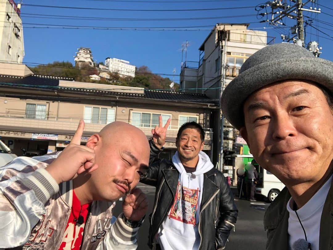 クロちゃんさんのインスタグラム写真 - (クロちゃんInstagram)「【カンムリ】 横山大サーカス　第3弾 ロケなぅ  横山さんも団長も自由すぎるしん！  クロちゃん困っちゃうしんよー！ #カンムリ」12月23日 12時16分 - kurochandesuwawa