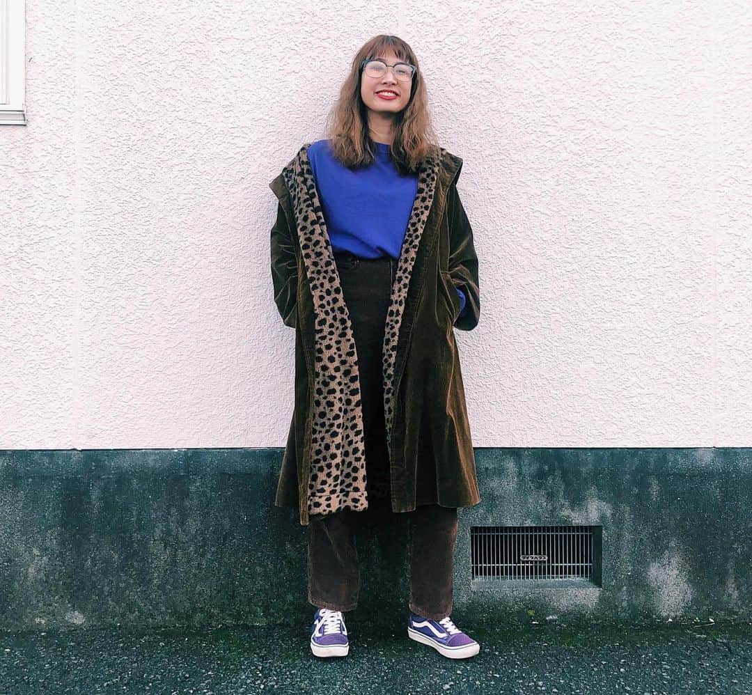 のインスタグラム：「🦒💜🦒💜🦒 ニットと#バンズ をむらさきにした🧕🏼 #usedcode#sly#vans#vansoldskool #mmhrstyle」
