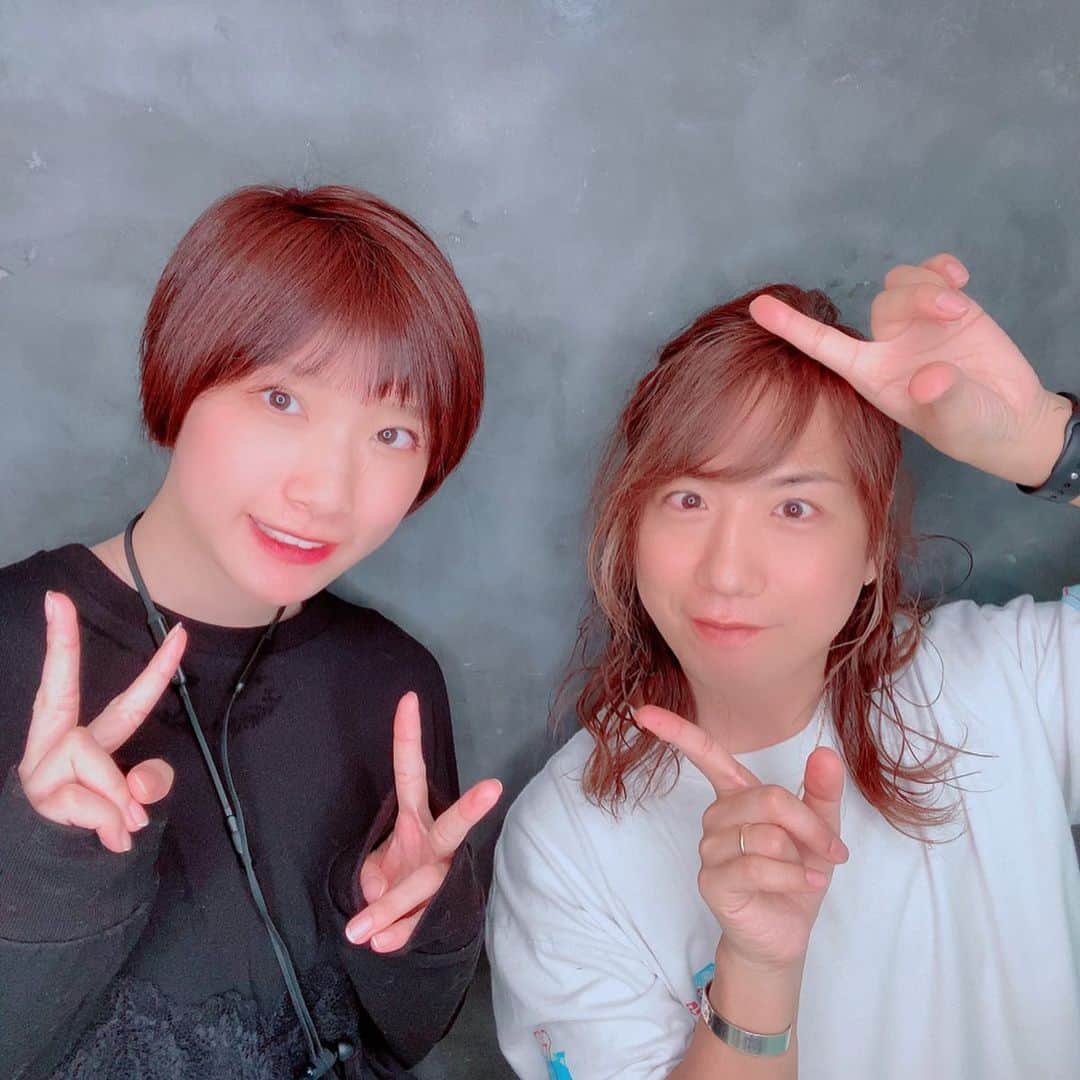 森川彩香のインスタグラム：「カズさん(@risel_kazu )にカットとカラーして頂きました！！ 軽くなってめちゃめちゃ楽だー！！ さらさらつやつやになって年越せそうです( * ॑꒳ ॑*)⸝⋆｡✧♡」