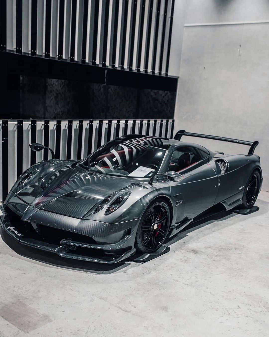 CarsWithoutLimitsさんのインスタグラム写真 - (CarsWithoutLimitsInstagram)「Pagani Huayra BC Photos @tfarooqui  #carswithoutlimits #huayrabc」12月23日 13時08分 - carswithoutlimits