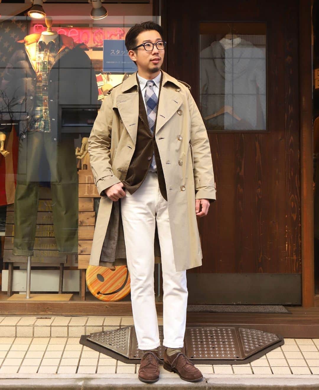 のインスタグラム：「本日のSTYLE  クリスマスは何を着て行こうか  #coat#shirt#soutiencol #jacket#candidum #denim#workersjapan #shoes#paraboot #ivystyle#trad#surf #Freeportueno#tokyo#上野セレクトショップ」