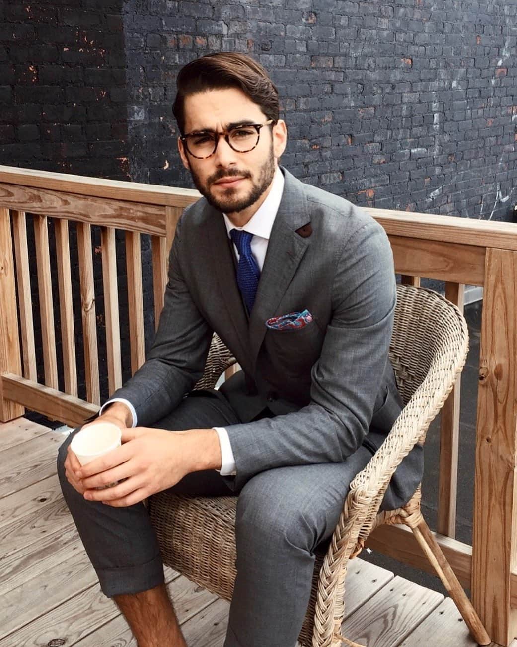 NICOLAS SIMOESのインスタグラム：「Monday, definitely suit day 🔥」