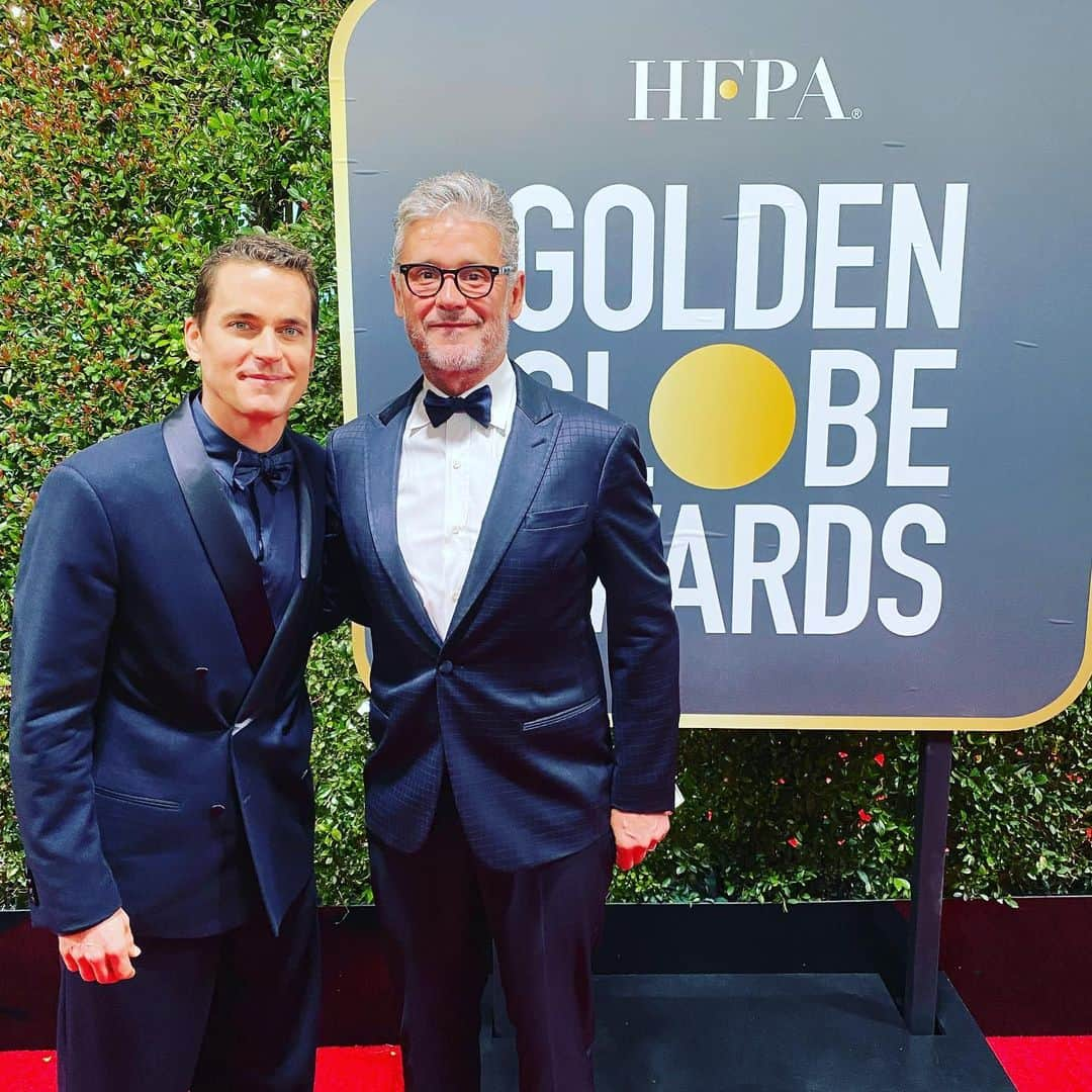 マット・ボマーさんのインスタグラム写真 - (マット・ボマーInstagram)「Some highlights from last night. Thank you for including me @goldenglobes and congratulations to all the nominees and winners! Thank you always @armani @jeanneyangstyle for your guidance and @kumicraig for pulling me together post holiday. And to @scotts_show_and_tell for convincing Simon to take a 📸 #goldenglobes2020 #metsomeicons #i❤️yousofia」1月7日 3時39分 - mattbomer