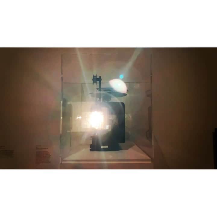 NKYMNのインスタグラム：「NAM JUNE PAIK  TATE MODERN, LONDON, UK 05 JAN 2020  #keepall #unkeepall」