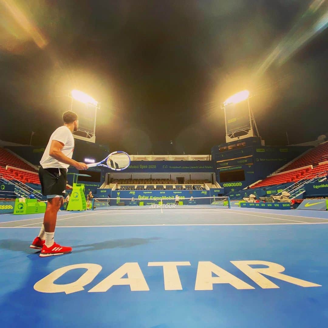 ジョー＝ウィルフリード・ツォンガのインスタグラム：「The 2️⃣0️⃣2️⃣0️⃣ season starts here 📍@qatartennis let’s go ! 👊🏽 #tsongateam #qatartennis #herewego」