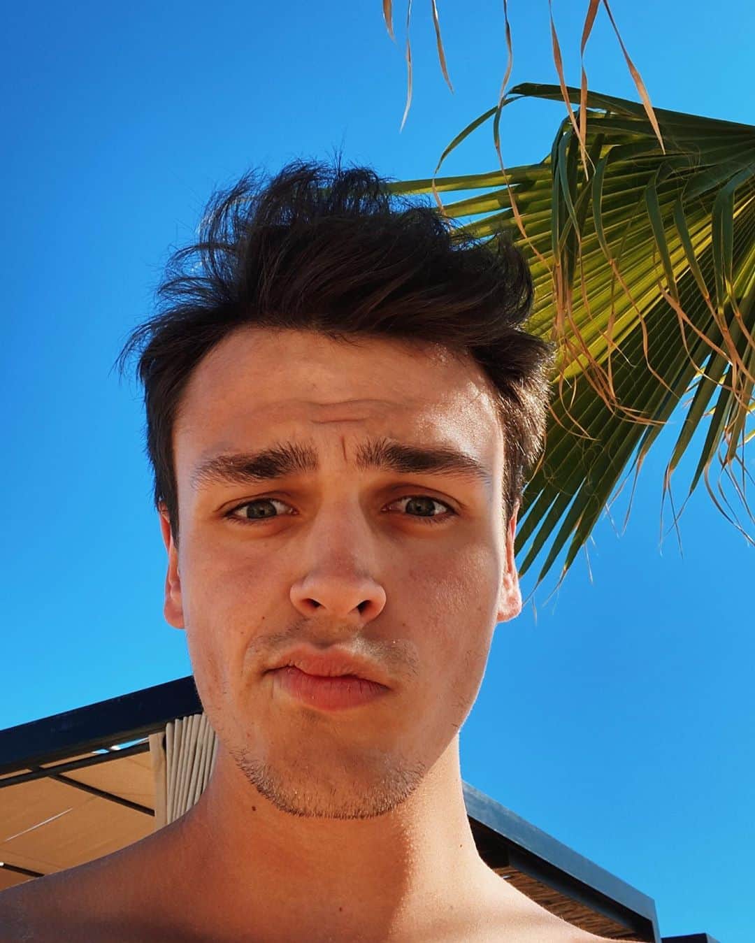 のインスタグラム：「new year, same jonah (just tanner)」