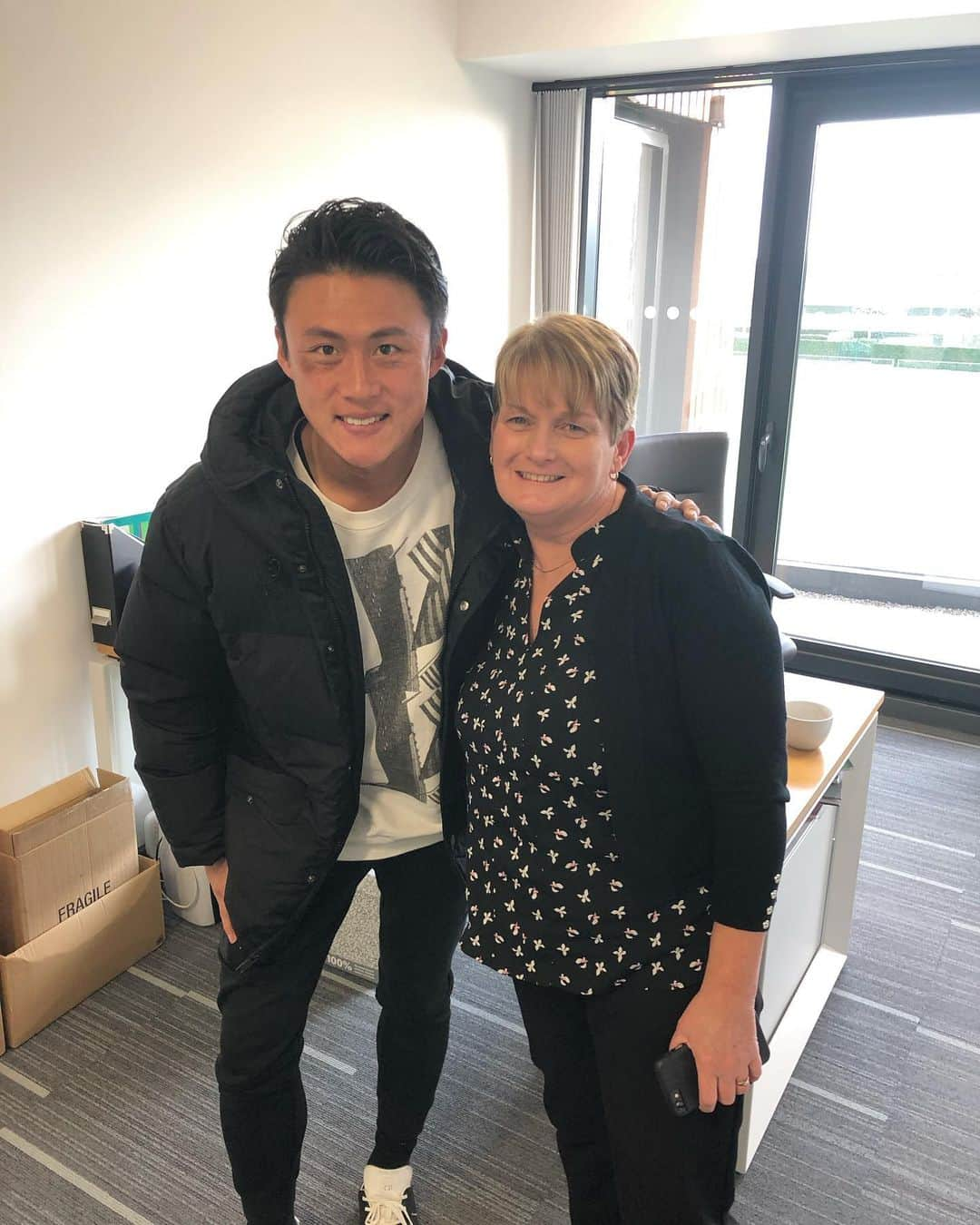 李忠成さんのインスタグラム写真 - (李忠成Instagram)「My mama of Southampton❤️❤️❤️ #mama #southampton #saints #respect」12月24日 1時15分 - tadanarilee_official