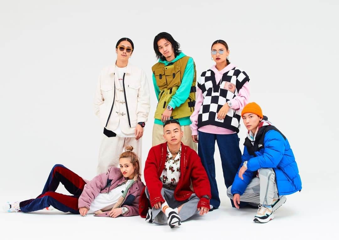 のインスタグラム：「G-SHOCK 2019 AW STYLE  それぞれのスタイルにそれぞれのG-SHOCKを。最新のG-SHOCKがホリデーシーズンのコーディネートをアップグレードしてくれます。  Choose G-SHOCK according to your style. Latest models upgrades the holiday looks.  from top left clockwise： GA-140AR-1AJF(G-SHOCK) DW-5600THB-7JF(G-SHOCK) BA-110TH-7AJF(BABY-G) LOV-19A-7AJR(G-SHOCK) DW-5700TH-1JF(G-SHOCK) LOV-19A-7AJR(BABY-G)  Model photo : Kento Mori  Still photo : Kouki Saotome Styling : Tomida Ayato Hair&make : TaroYoshida Direction : Keiichi Moritani Model : Yoshiaki,Yumiko Tanahashi, Nao Takahashi, Ryota Nojima, Yuki Sugimura, Kick a Show  #g_shock #baby_g #ga140 #dw5600 #ba110 #lov19a #dw5700 #watchoftheday #ootd」