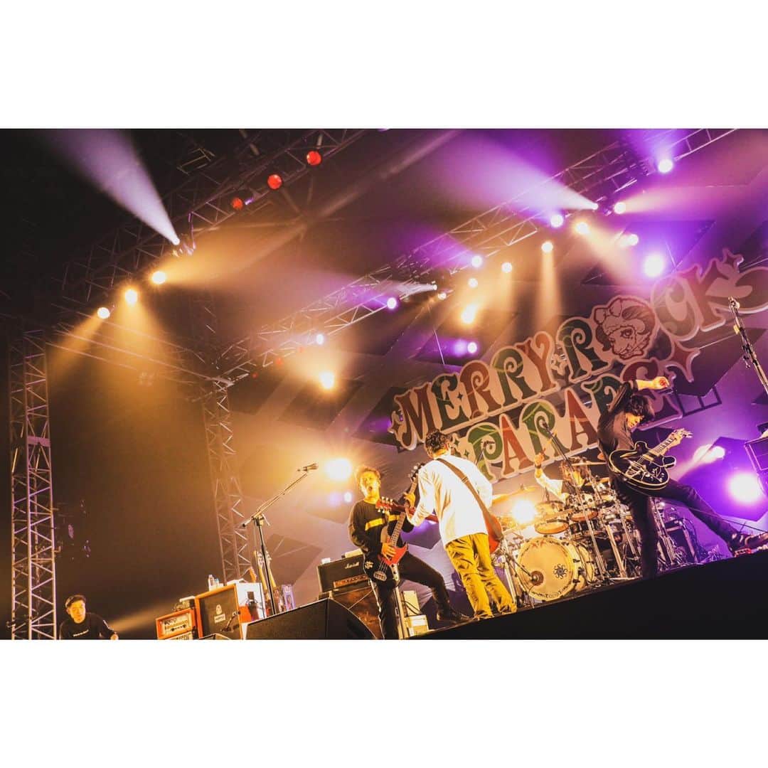 Nothing’s Carved In Stoneさんのインスタグラム写真 - (Nothing’s Carved In StoneInstagram)「【LIVE PHOTO】﻿ "MERRY ROCK PARADE 2019”﻿ 12月22日(日)ポートメッセなごや1〜3号館﻿ ﻿ Photo by @t_s_p_1988﻿ ﻿ 次の名古屋は2020年1月17日(金)Zepp Nagoyaでのワンマンライブです。﻿ ﻿ "By Your Side Tour 2019-20"セミファイナルとなります。ぜひ見届けてください。﻿ ﻿ 2020年1月17日(金)Zepp Nagoya﻿ 開場：18:00 / 開演：19:00﻿ チケット 4,200円(一般発売中)﻿ ﻿ #nothingscarvedinstone #ナッシングス #ncis #silversunrecords #merryrock」12月23日 17時03分 - nothingscarvedinstone