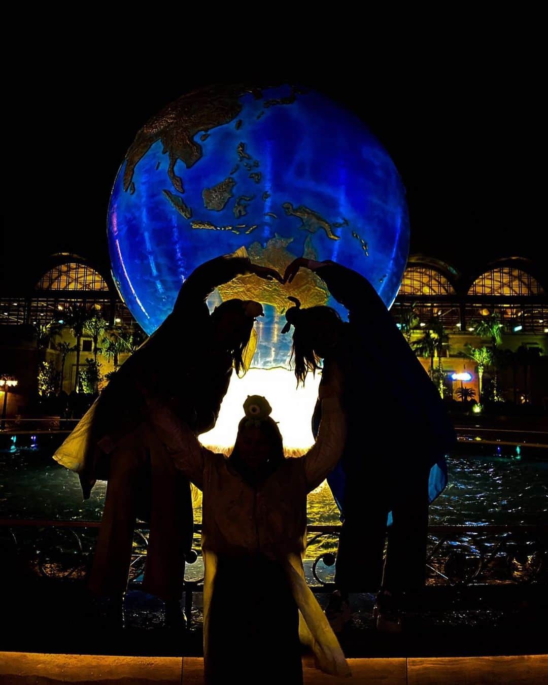 谷川りさこさんのインスタグラム写真 谷川りさこinstagram ダサいポーズで インスタ映え的な事をしてみたw Disneysea ディズニーシー 19 Bestfriend 大雨でずっとカッパ Memorial Enjoy Happy 12月23日 17時04分 Risakoko