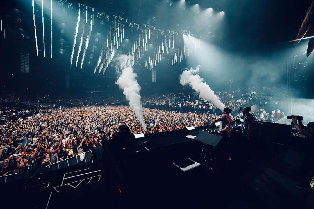 サネリー・ジェームズのインスタグラム：「Thank you so much for having us @gardenofmadness. You’re energy was next level 💥♥️」
