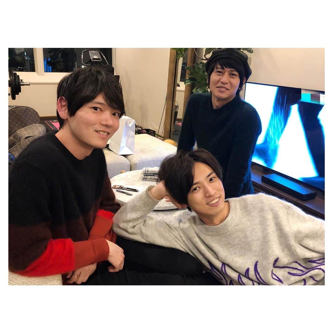 桐山漣さんのインスタグラム写真 - (桐山漣Instagram)「・ ぽんちゃんが 32さいになりました。 嬉しいよね。」12月23日 17時56分 - renn_kiriyama_official