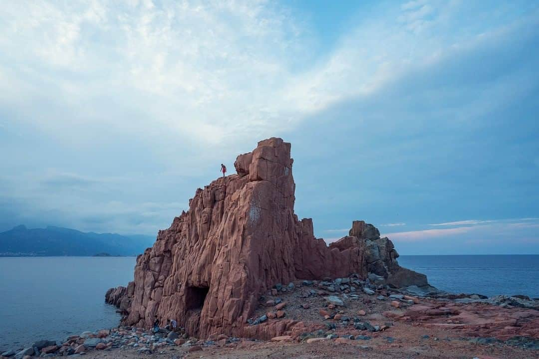 National Geographic Travelさんのインスタグラム写真 - (National Geographic TravelInstagram)「Photo by @andrea_frazzetta | I was on assignment for National Geographic magazine in Sardinia when I took a detour to see this famous landmark. The Red Rocks of Arbatax are a natural cathedral of red porphyry along the Ogliastra coast.  I’m happy that this picture has been chosen as one of National Geographic's Best Travel Photos of 2019. Follow me @andrea_frazzetta for more photos from my travels. #Italy #Sardinia」12月23日 18時09分 - natgeotravel