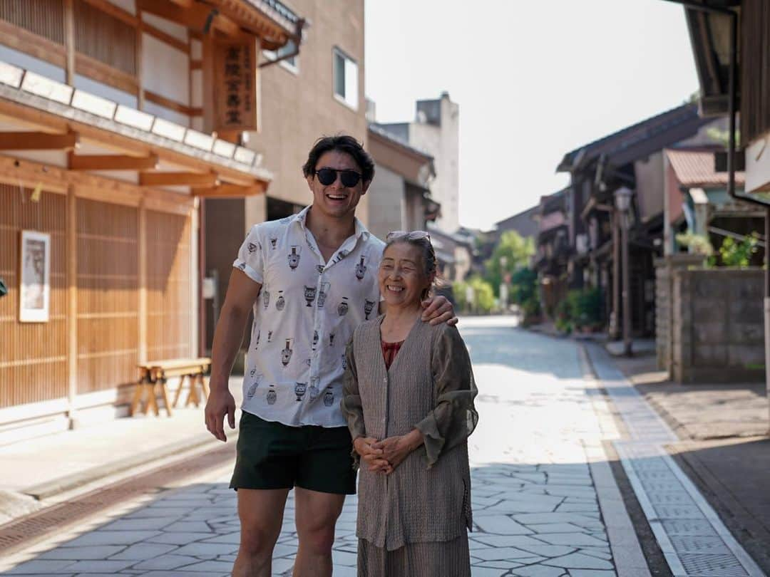 向翔一郎さんのインスタグラム写真 - (向翔一郎Instagram)「先日大好きなおばあちゃんが亡くなりました。 急過ぎて今でも信じれません つい最近まで元気だったおばあちゃんがもう会えないと思うとすごく悲しいです でもおばあちゃんの夢の為にもやる事は変わりません。 これからもよろしくお願いします。 愛してるよばあちゃん。 #世界一大好きなばあちゃん」12月23日 18時11分 - shoichiro_mukai