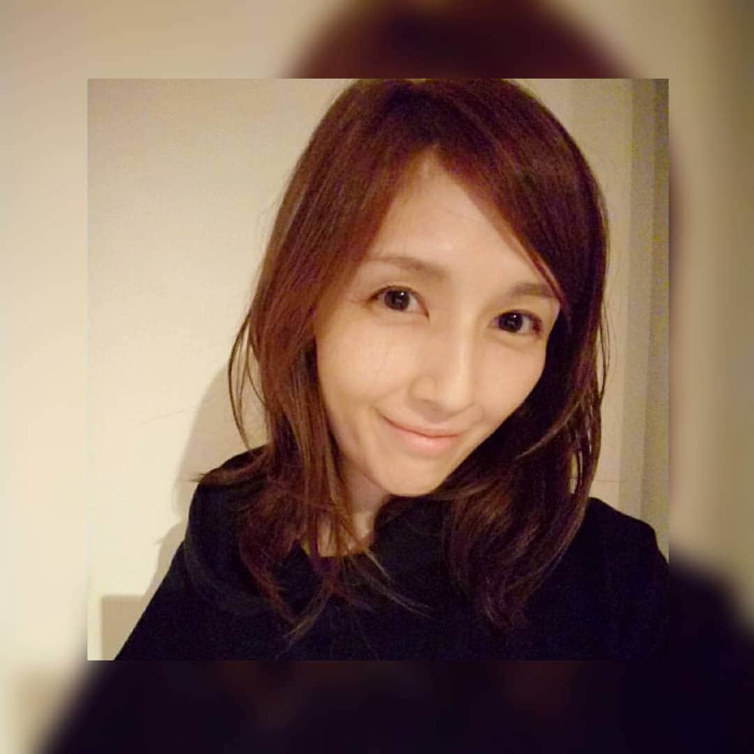 吉井怜 吉井怜さんのインスタグラム写真 - (吉井怜Instagram)「今年ラストは８ヶ月ぶり。 今年最後の美容院へ行ってきました！ カットとカラーリング。  カットは久しぶりだなーと思い 手帳を見返してみたら ３月に軽くボリュームを絞って貰って以来８ヶ月ぶりのカットでした ...