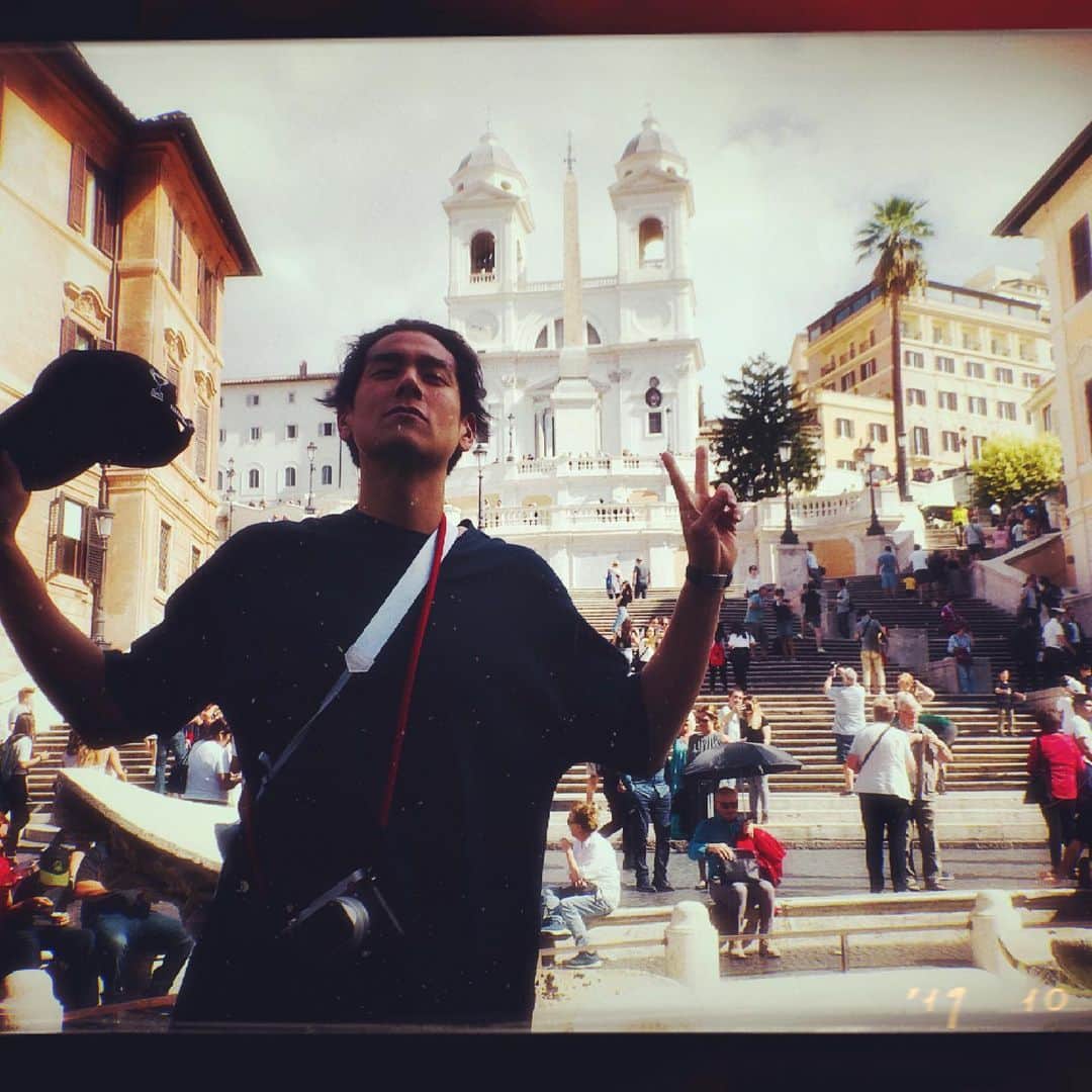 エディ・ポンさんのインスタグラム写真 - (エディ・ポンInstagram)「#Rome #spanishstairsrome❤」12月23日 19時05分 - yuyanpeng