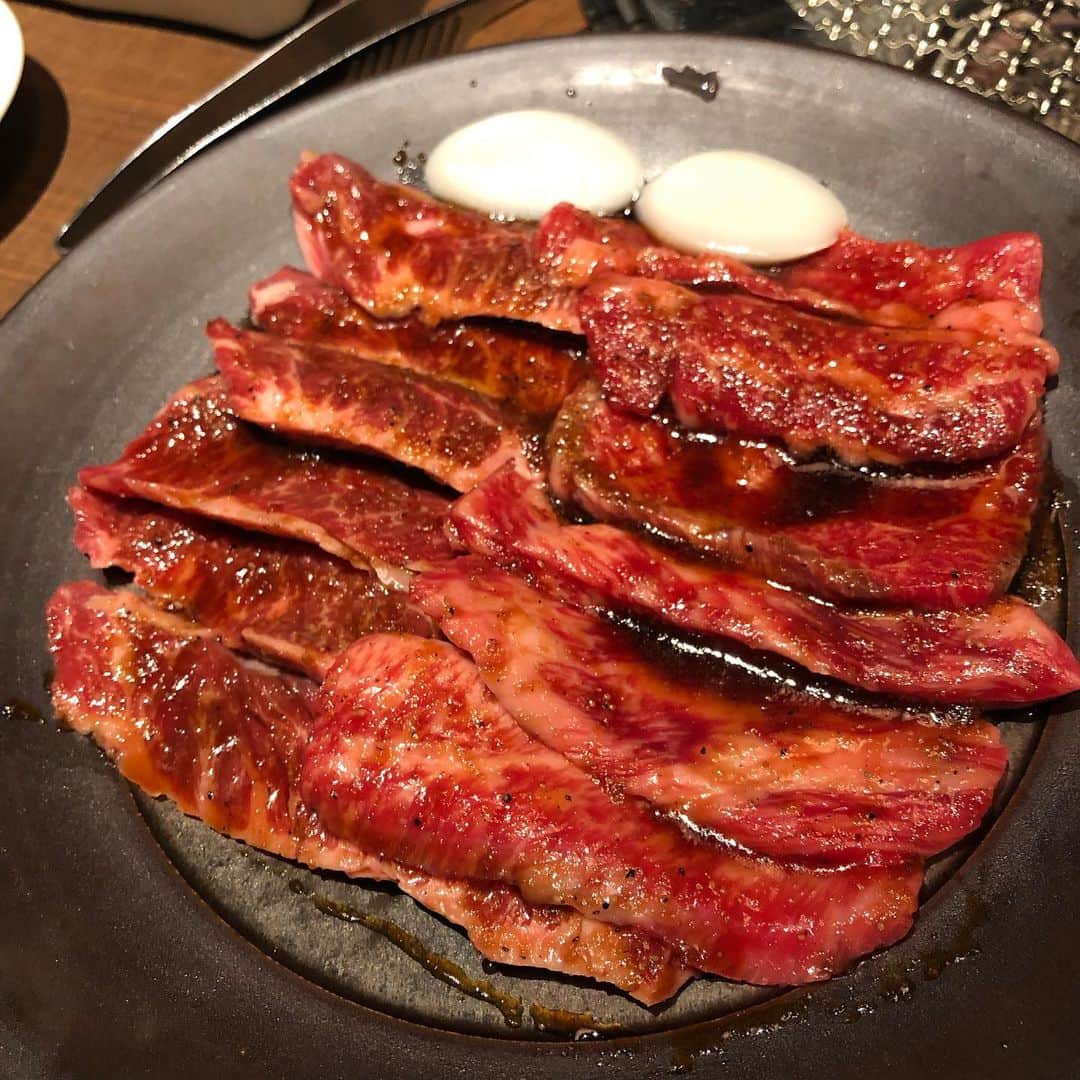 千秋さんのインスタグラム写真 - (千秋Instagram)「定期的に焼肉が食べたくなる、もはや、もう🥩  #千秋焼肉 #焼肉 #トラジ #カルビさえあれば🥩」12月23日 19時35分 - chiaki77777