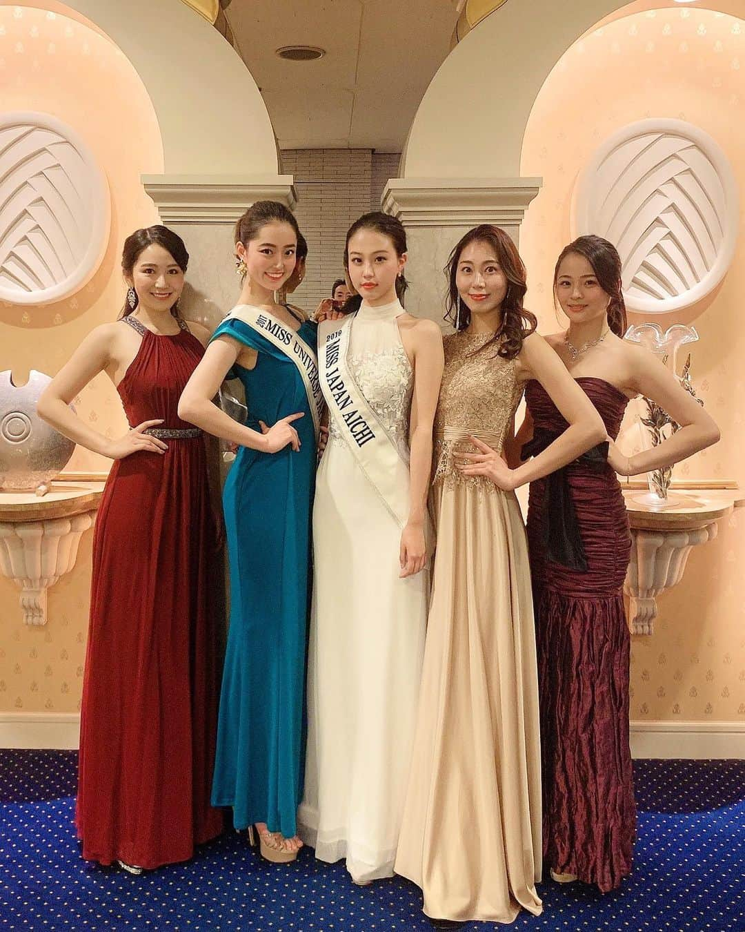 牧野美来のインスタグラム：「・ ・ トヨタ会に参加させていただきました⚜️ ・ 2019 ミス・ジャパン愛知メンバーと🥻 ・ #トヨタ会#名古屋観光ホテル#missjapan#missjapanaichi#ミスジャパン #ミスジャパン愛知 #2017MUJ#MUJ#missuniversejapan#missuniversejapanaichi#ミスユニバースジャパン#ミスユニバースジャパン愛知#愛知代表#牧野美来#愛知#ロングドレス」