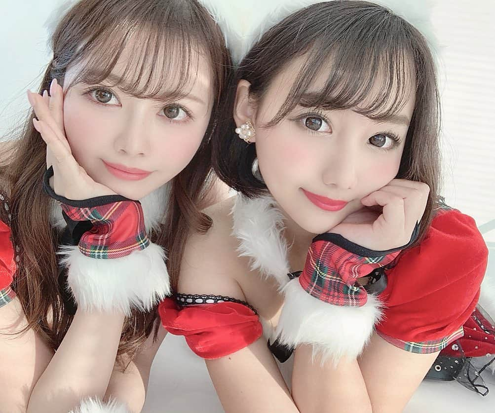 加藤里奈さんのインスタグラム写真 - (加藤里奈Instagram)「. ちょっと前にあぴたむとクリスマスしたよ🎅🏼 . #ootd #fashion #instafood #instagram #instalike  #hairstyle #outfit #code #coordinate #style #stylepoint #instafashion #instagood #instalike #ファッション #撮影 #ヘアアレンジ #ヘアスタイル #アレンジスタイル #ヘア #かとこ #コーディネート #コーデ #かとこーで #今日の服 #マリームーン」12月23日 20時07分 - katoco0326