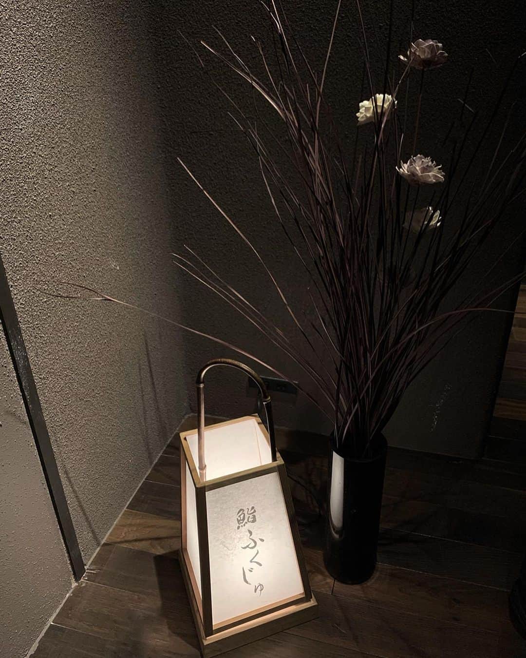 Kirariさんのインスタグラム写真 - (KirariInstagram)「ㅤㅤㅤㅤㅤㅤㅤㅤㅤㅤㅤ 綾ちゃんがお誕生日お祝いしてくれたの🥂 お寿司美味しかったよーー  プレゼントも有難う(T_T)  変な写真しかないけど  @ayanakamachi 愛🥰」12月23日 20時36分 - kirari_1016_