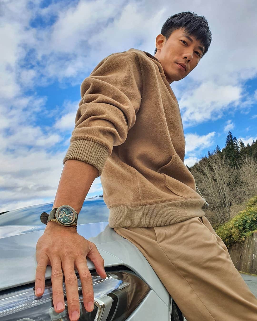 デスモンド・タンのインスタグラム：「In the world of exploration, we find harmony with nature and it guides us to see things from different perspectives. Opening up a brand new world right before our eyes. Do you see it? 🌌  #japan #kyoto」