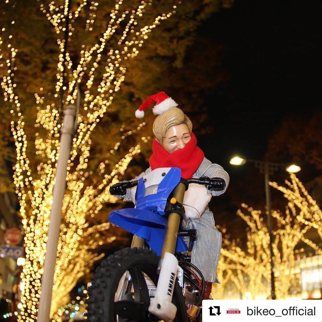 つるの剛士さんのインスタグラム写真 - (つるの剛士Instagram)「🎅🏍🎄✨ #うるのたかし #バイク王　@bikeo_official  #bikelifelab #wr250r」12月23日 22時39分 - takeshi__tsuruno