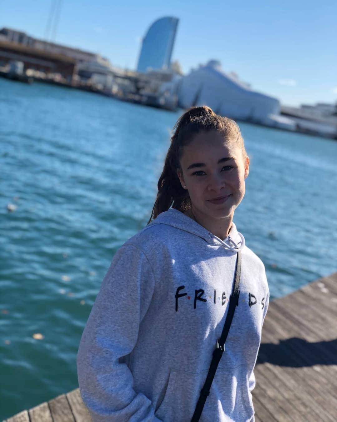エイトォーラ・トールズドッティルのインスタグラム：「Beautiful Barcelona🇪🇦 Had some lovely couple of days with my love♡ And oh my gosh....now I'm so ready for Christmas!!😍 #Barca #mostwonderfultimeoftheyear☃️」