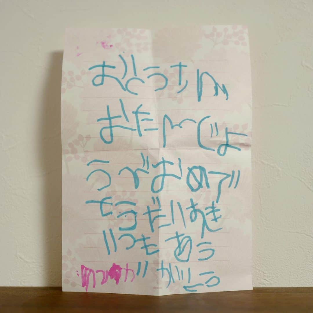 のインスタグラム：「🎂」