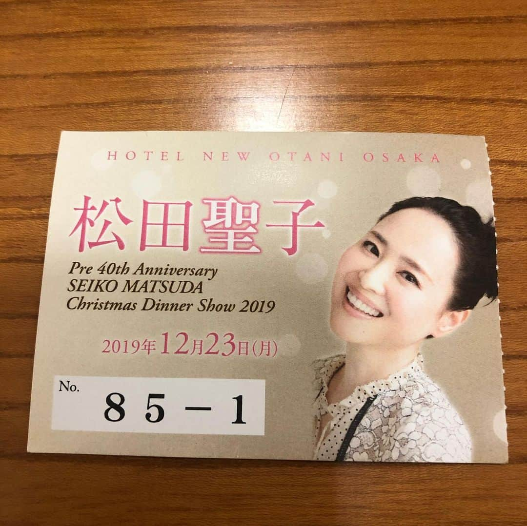 たむらけんじさんのインスタグラム写真 - (たむらけんじInstagram)「『乃が美』の社長さんに連れて行ってもらいました。 想像を絶する素晴らしさでした！ 想像を絶するスター！想像を絶するエンターテインメント！想像を絶するあっという間さでした。 ええ夜でしたー！！ #生食パン乃が美 #たむけん」12月24日 9時44分 - tamuradojou