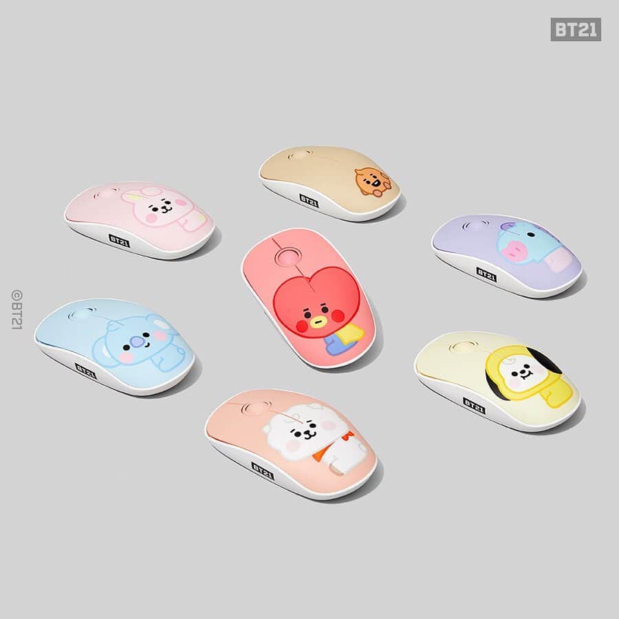 BT21 Stars of tomorrow, UNIVERSTAR!さんのインスタグラム写真 - (BT21 Stars of tomorrow, UNIVERSTAR!Instagram)「Cheering you on, as you keep up the good work! 👏 ⠀ BT21 desk-buddies OUT NOW ⠀ Crowd your cold, empty desk with the warm, welcoming presence of BT21! ⠀ Find out more > [Global] Check out the product tag! [Korea] https://smartstore.naver.com/linefriends ⠀ #PeekABoo #StudyModeOn #BT21 #BT21_BABY #MonitorFigure #WirelessMouse #WirelessKeyBoard #MousePad ⠀」12月24日 10時14分 - bt21_official